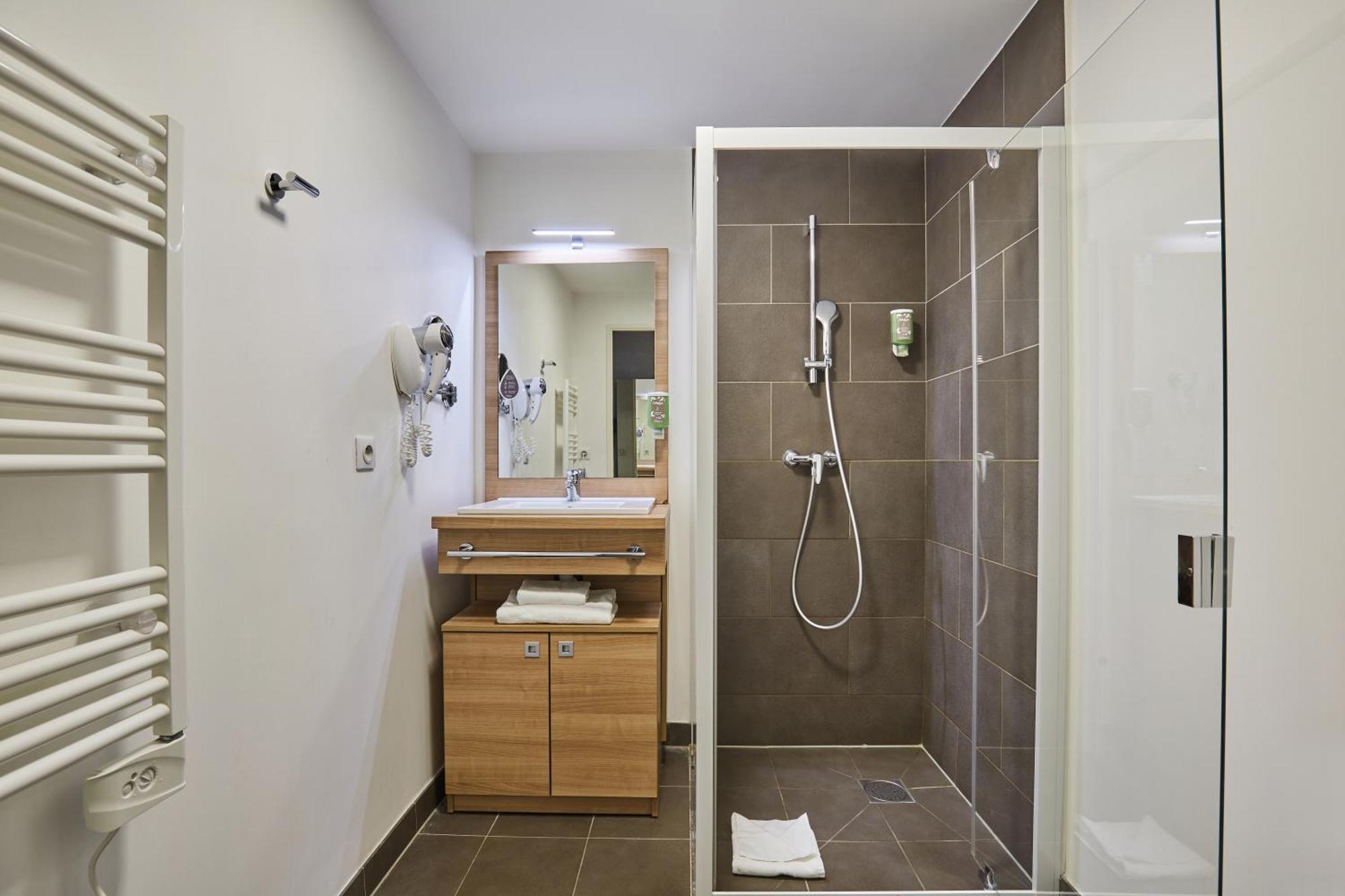 Appart'Hotel Odalys City Campus - Paris Rueil Malmaison Ngoại thất bức ảnh