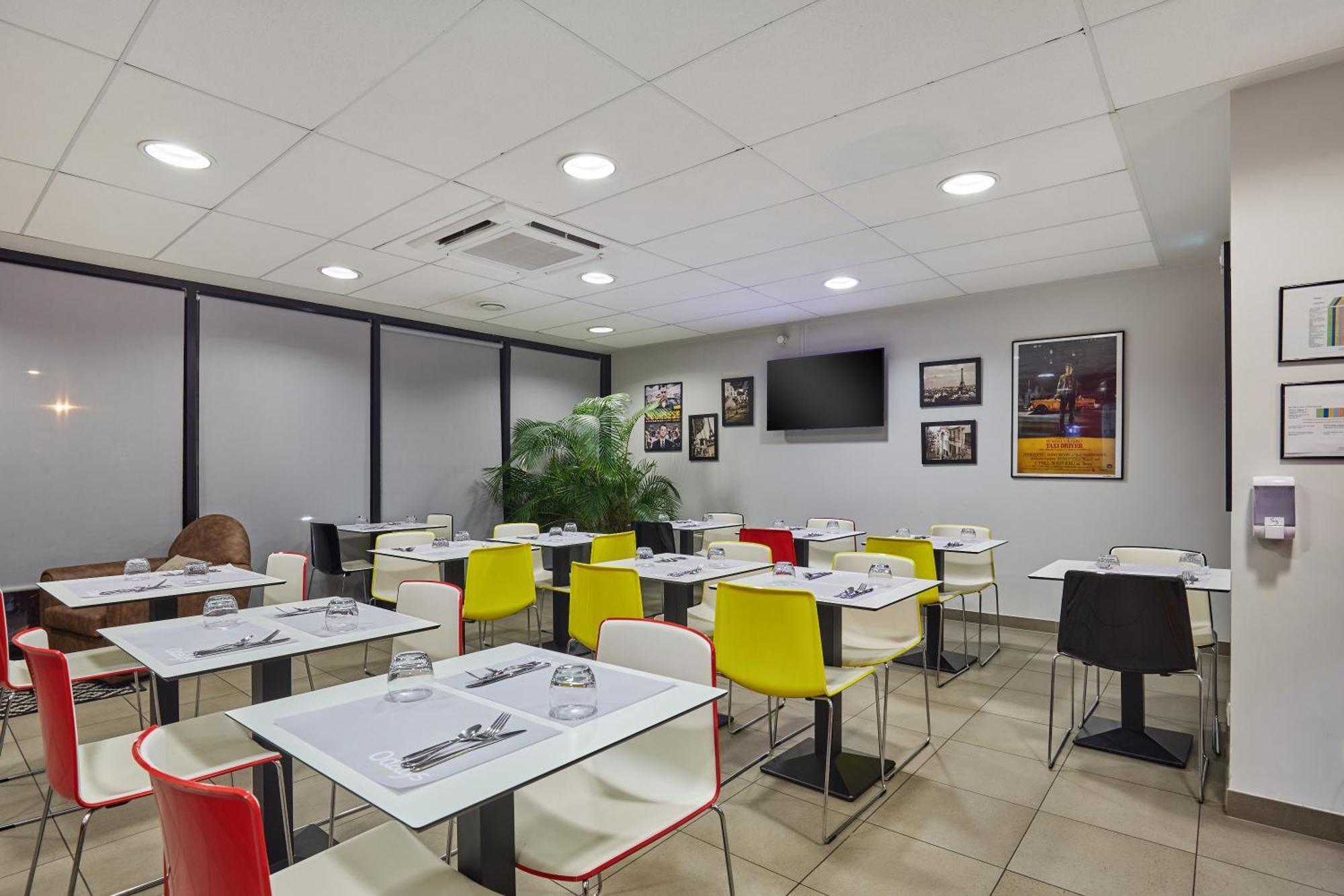 Appart'Hotel Odalys City Campus - Paris Rueil Malmaison Ngoại thất bức ảnh