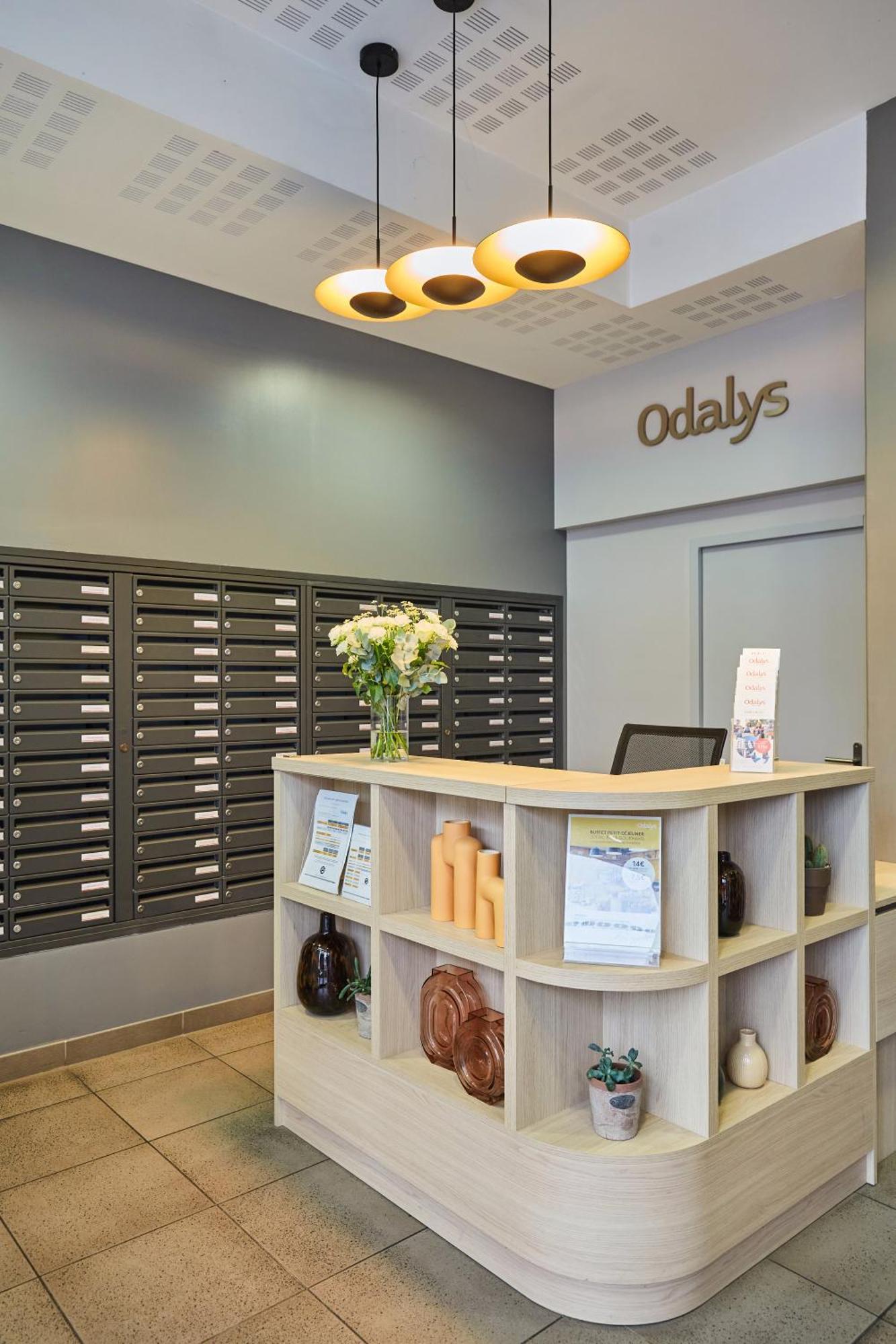 Appart'Hotel Odalys City Campus - Paris Rueil Malmaison Ngoại thất bức ảnh