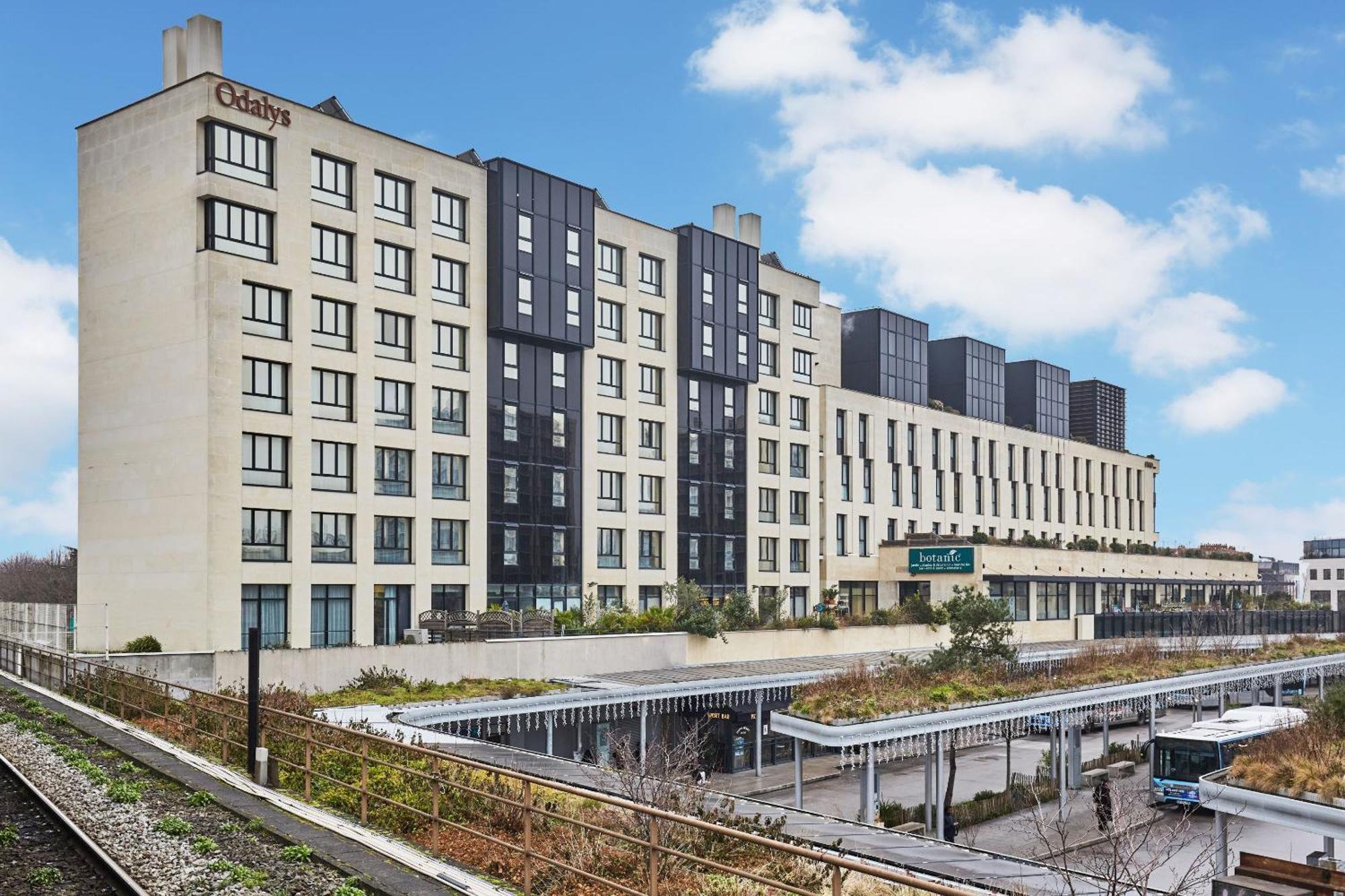 Appart'Hotel Odalys City Campus - Paris Rueil Malmaison Ngoại thất bức ảnh